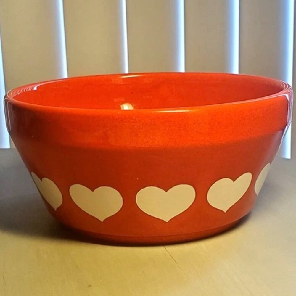 Waechtersbach 7.5 inch Serving Bowl White Hearts Germany EUC